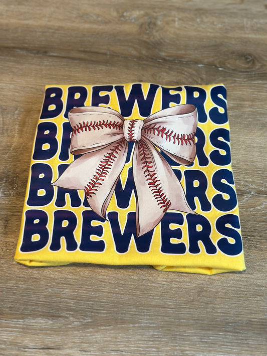 Brewers +Bows Graphic Tee