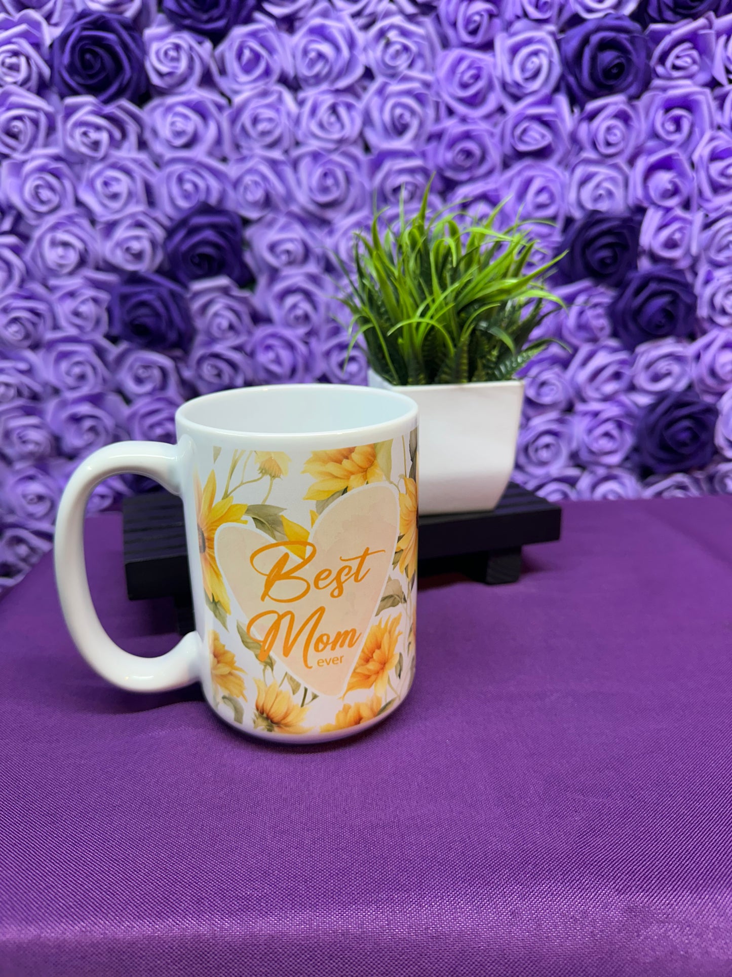Mom +Sunflowers 15oz Mug